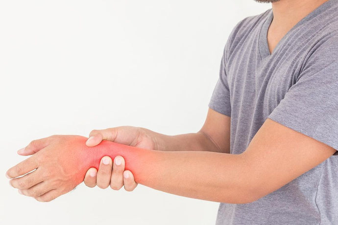 Wrist Sprains: Causes, Symptoms, Treatment, and Prevention
